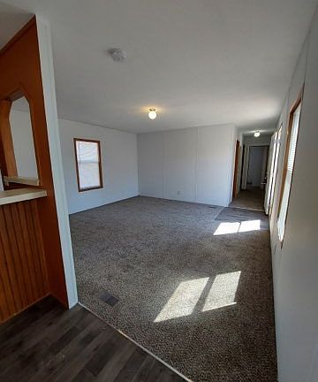 3rd image of 133 Newton St