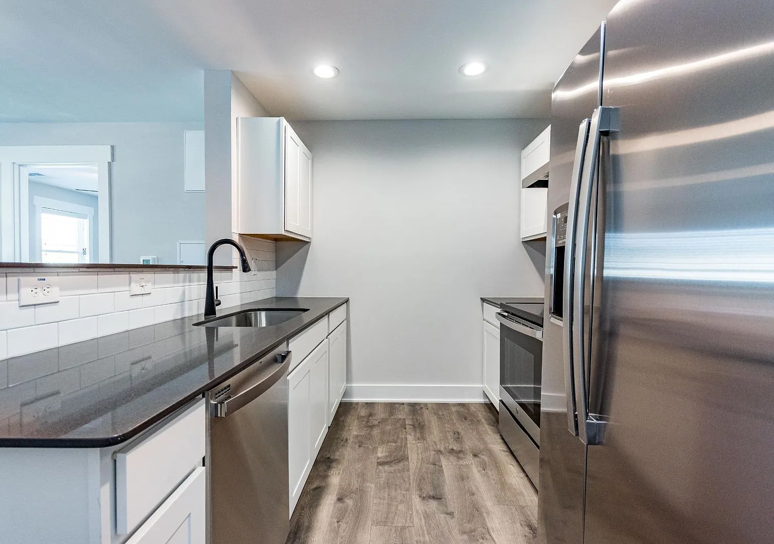 705 N O'Neil Street — Photo 1