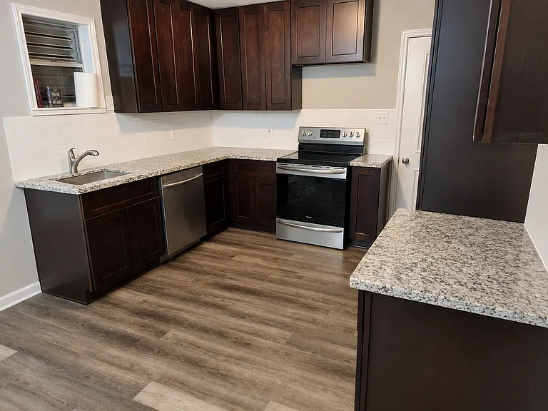 721 Roosevelt St — Photo 3