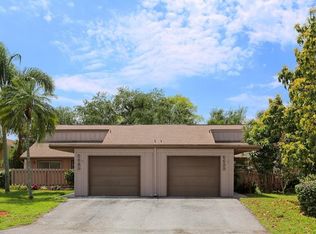 5633 Westwind Ln, Sarasota, FL 34231