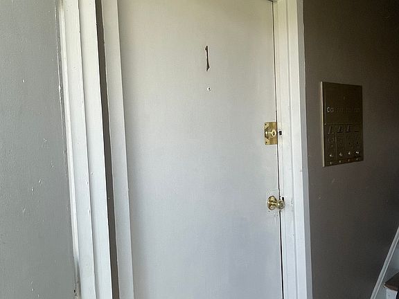 2nd image of 3522 Brockton Ln APT 1