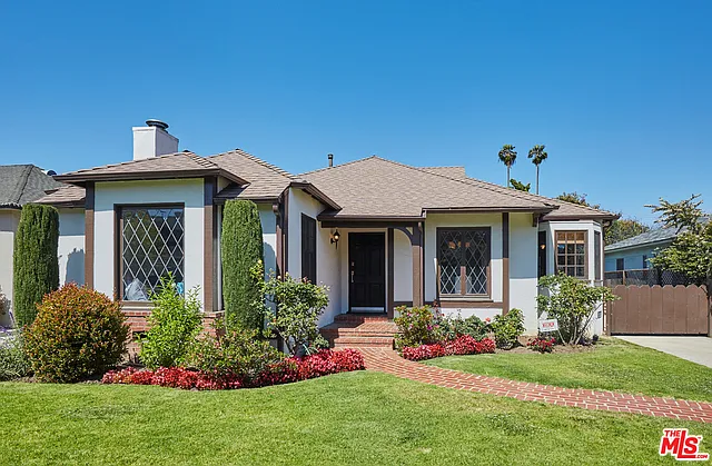1930 S Bentley Ave — Photo 16