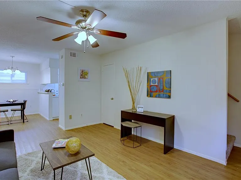 816 W North Loop Blvd #111 — Photo 13