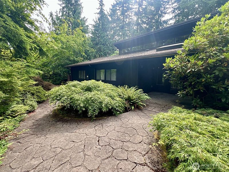 2nd image of 39045 258th Avenue SE