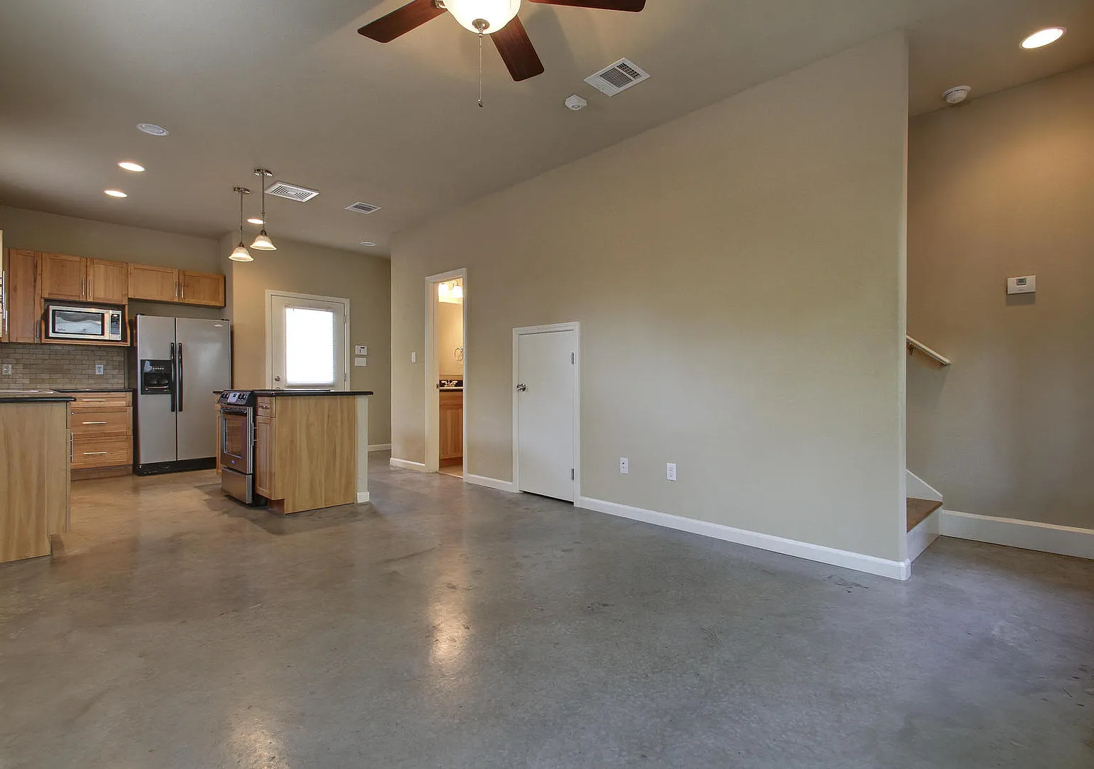811 W. 30th Street — Photo 3