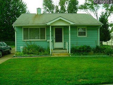 1st image of 1935 Bonnie Brae Ave NE