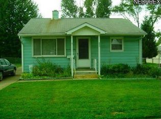 1935 Bonnie Brae Ave NE, Warren, OH 44483