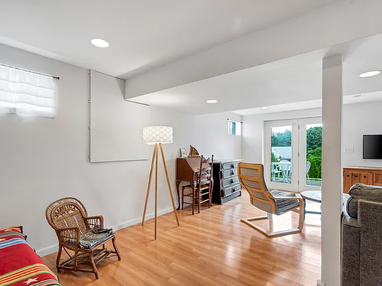 908 Burn Oak Dr — Photo 53