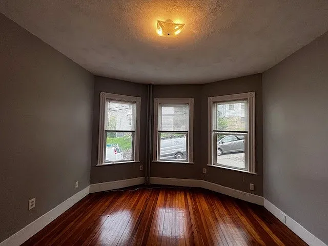 11 Sunset St #1 — Photo 18