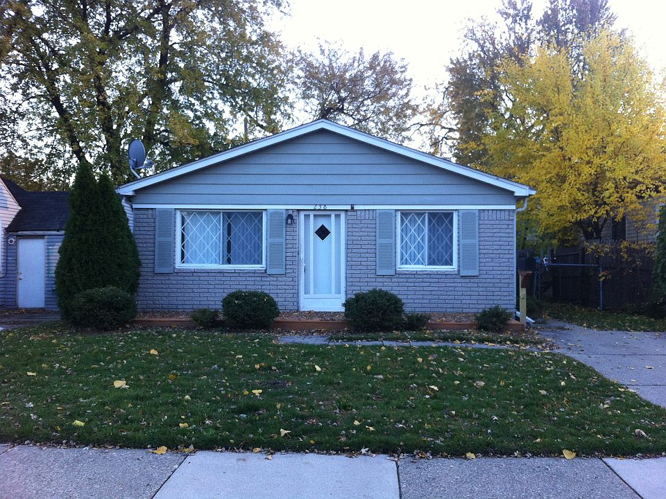 1st image of 238 E Lincoln Ave