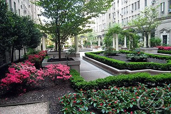 Rented by Bellmarc Realty | media 8