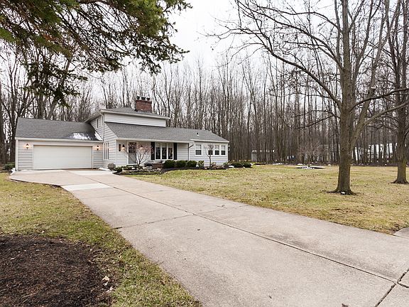 2nd image of 31211 Hilliard Blvd
