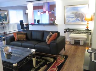9346 Blackberry St, Anchorage, AK 99502