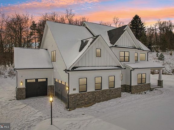 5th image of 510 Newcomen Rd #M1d