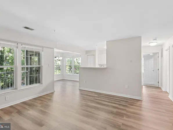 7532 Coxton Ct Unit G-127, Alexandria, VA 22306