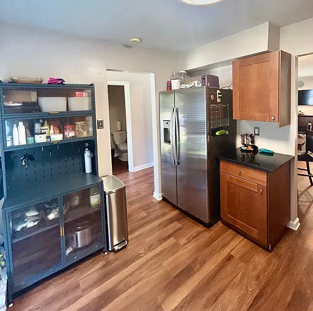 3 bed, 1949 sqft, $2,700 — Photo 3