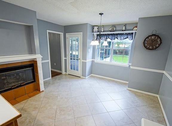 4th image of 68 Whitmar Dr