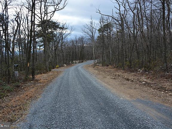 3rd image of Rockwood Trl