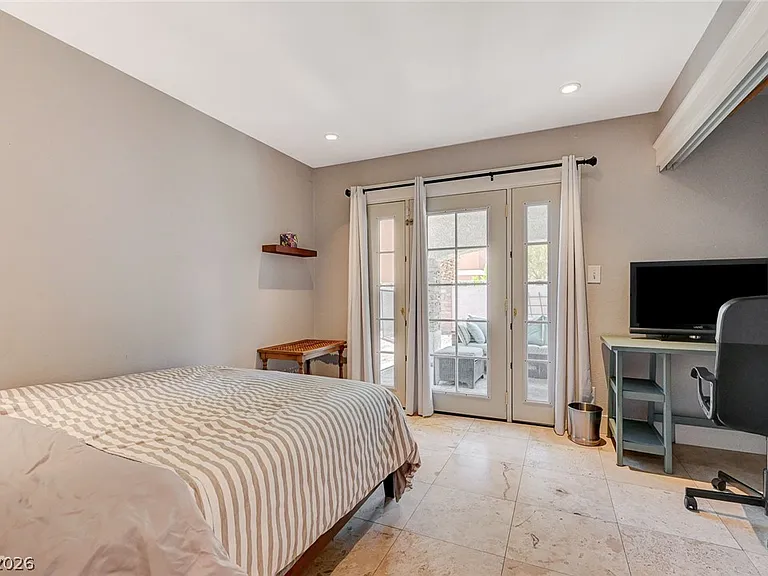 3880 Leisure Ln — Photo 10