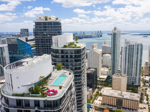 55 SW 9th St, Miami, FL
