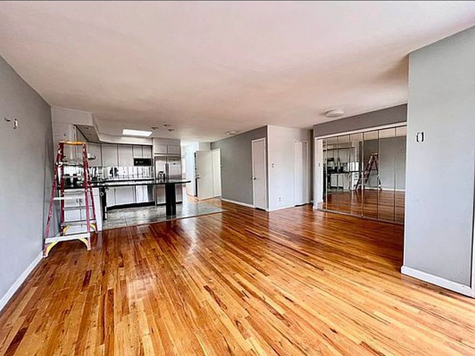 1st image of 2056 E 56th St #3