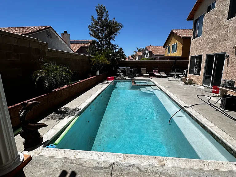 4277 Harbor Ct — Photo 2