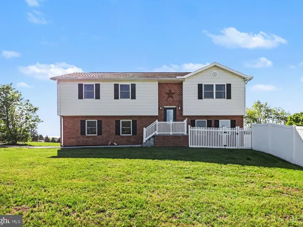 101 Deerview Dr, Newville, PA 17241