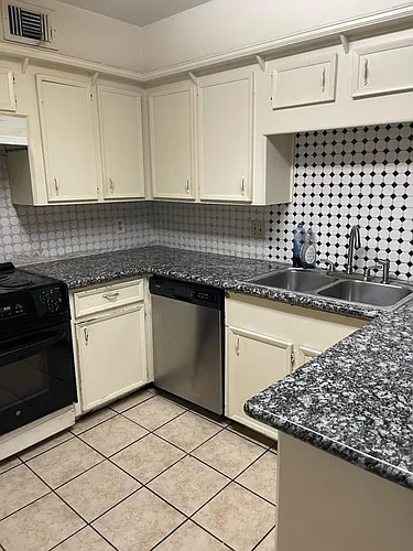 708 Carol Lynn Dr Photo 1