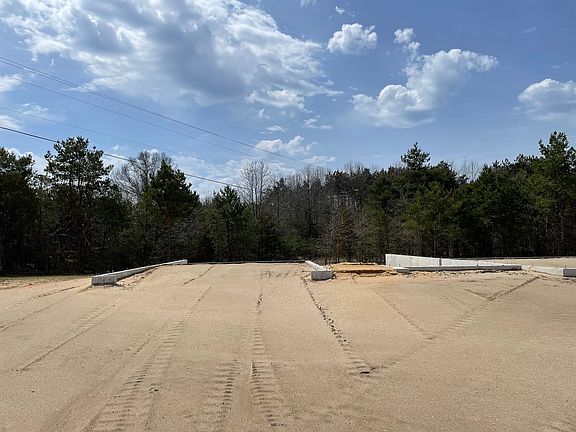 3rd image of 14704 Pine Dew Dr