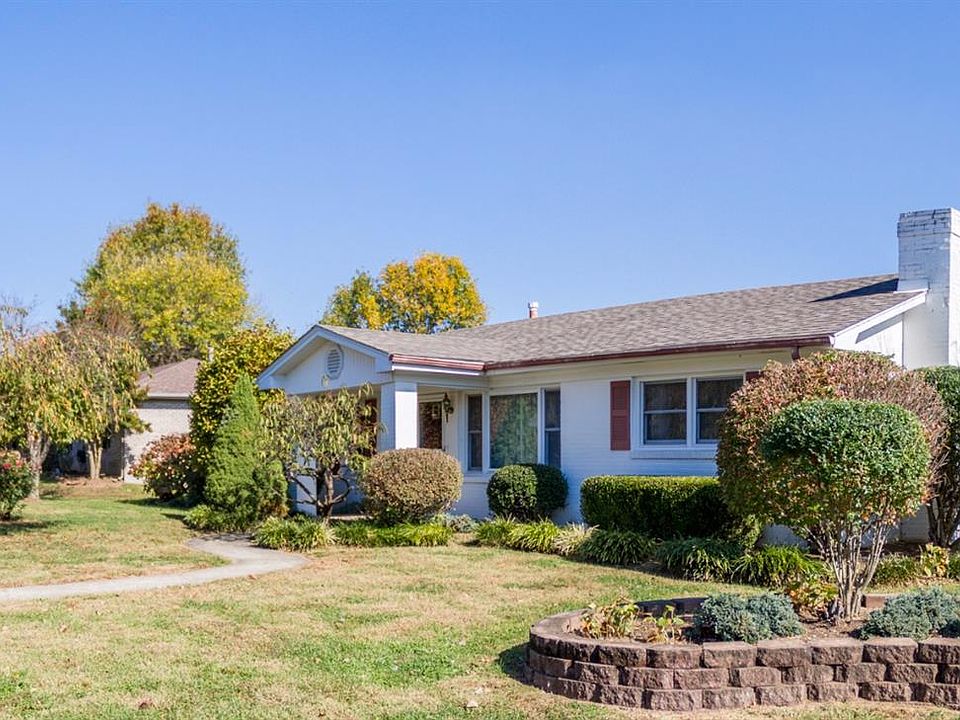1st image of 438 Bellechase Ln