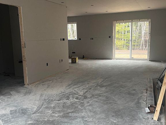 4th image of 57 Kara Anne Ct