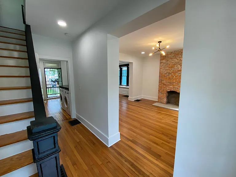 648 S Champion Ave — Photo 9