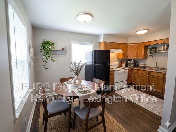 5th image of 444 Schenkel Ln APT 1