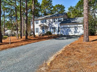 90 Sawmill Rd W, Pinehurst, NC 28374