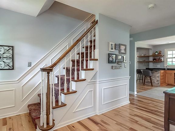 4th image of 310 Leawood Dr