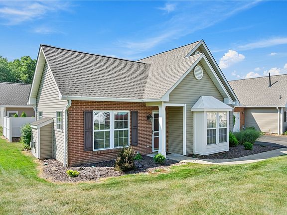3rd image of 6230 Oyster Bay Ct