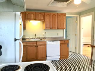 35 E Bowery St #3, Newport, RI 02840