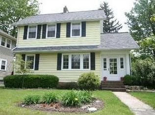 1094 Willard Ave, Grandview Heights, OH 43212