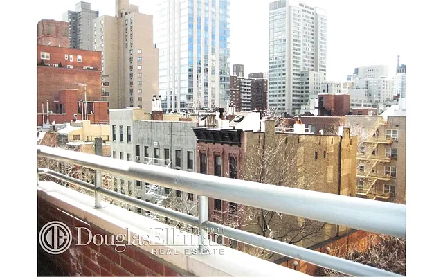 Rented by Douglas Elliman | media 7