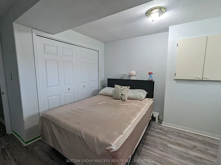 544 Freeman Cres — Photo 10