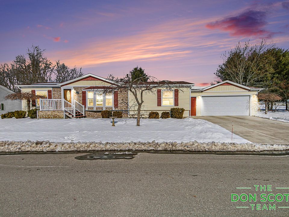 1st image of 3539 Cloverfield Dr NE