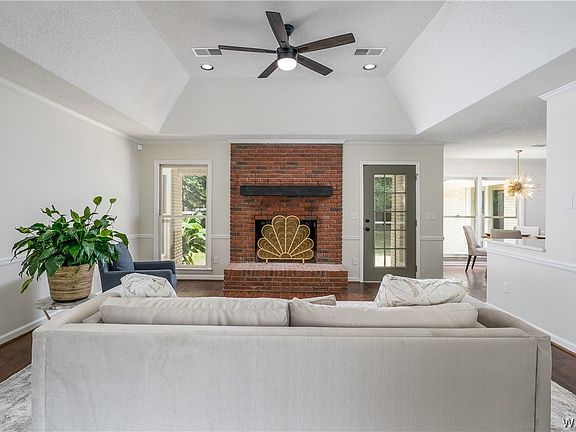 2nd image of 8423 Snow Cir