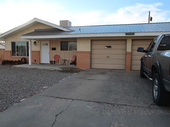 2nd image of 3105 N Sunset Ave