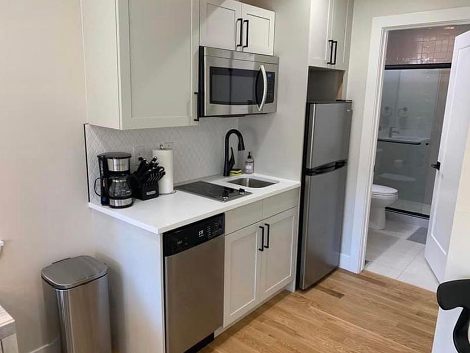 1st image of 2707 W 24th Ave