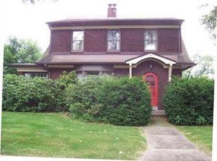 8 Wellington Rd, Pittsburgh, PA 15221