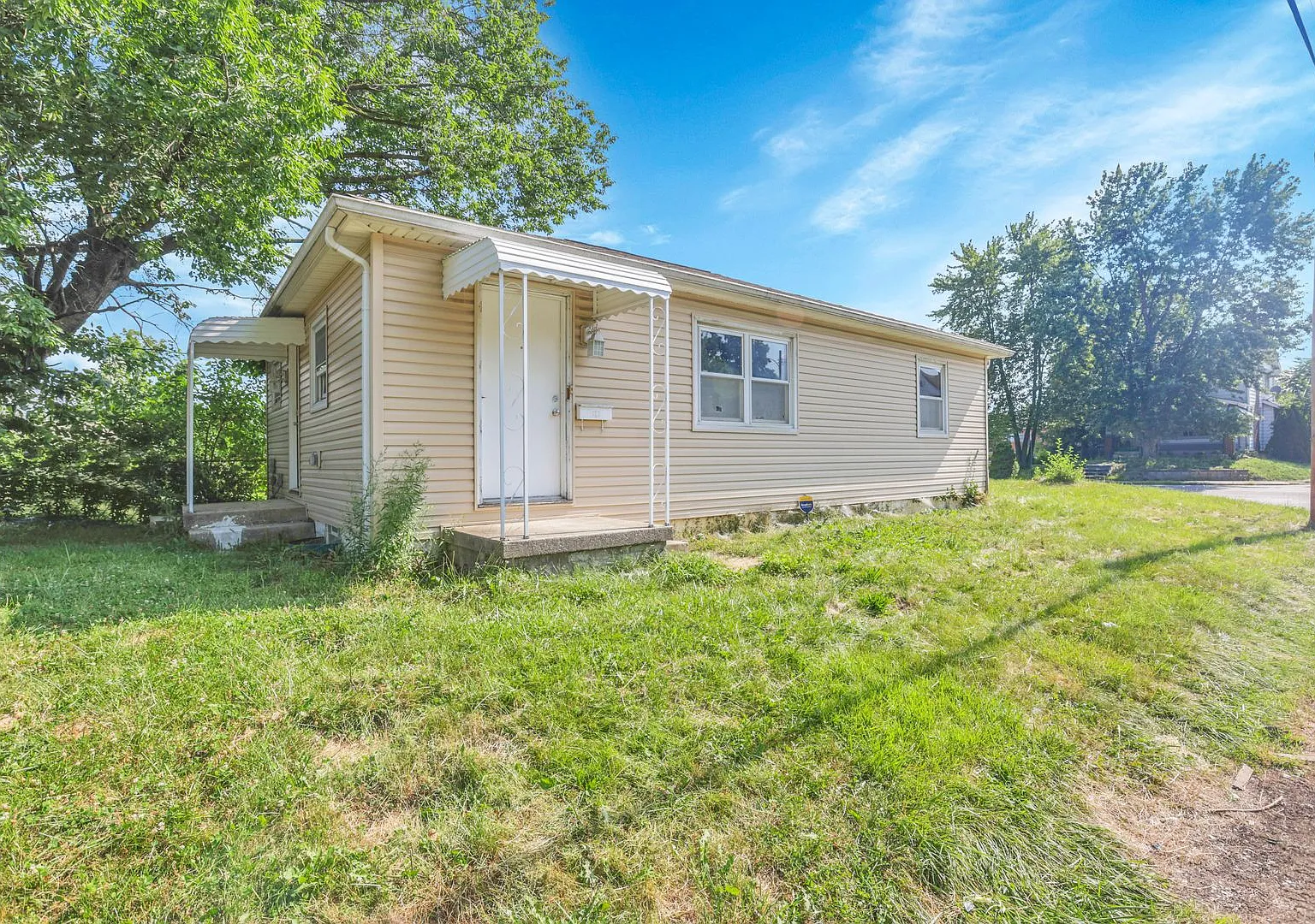 Beautifully Updated 2-Bedroom Home for Rent - 307 S. Wheatland - $1500 per month — Photo 3