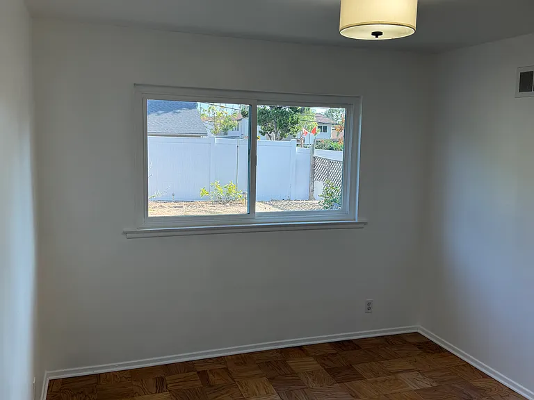 5637 Kent Pl — Photo 20