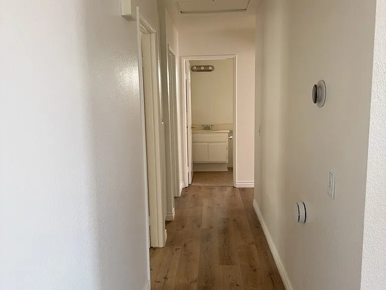 11028 Pemberton Way — Photo 16