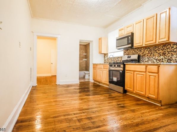 132 Telford St #1