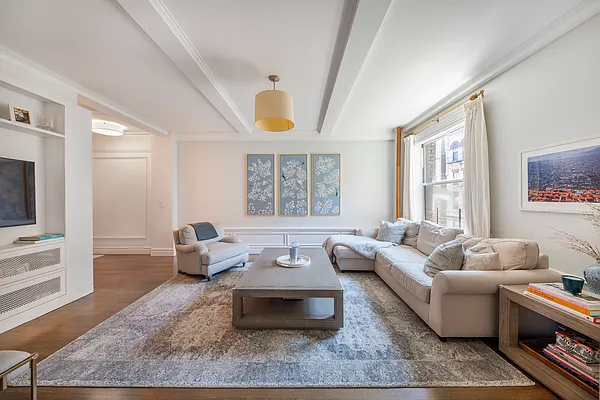 Sold by Compass | media 1
